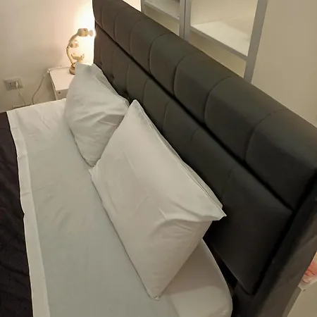 House Pratello 5 *