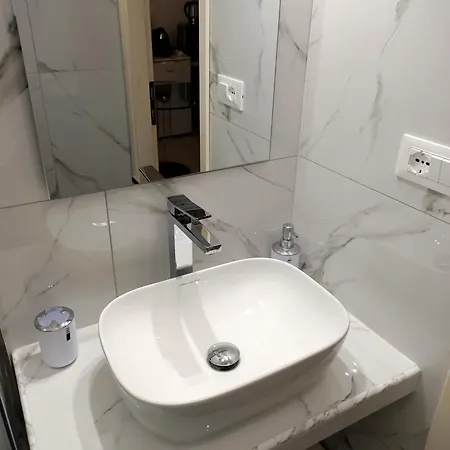 Apartamento House Pratello 5 *